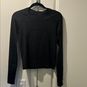 lululemon athletica Black Long-Sleeve Crew Top